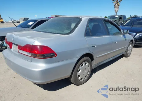 2001 Honda Accord 2.3 Lx из США, поврежденный, VIN 3HGCG66541G704053